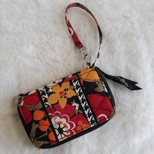 VERA BRADLEY DISCO POPPY WRISTLET WALLET